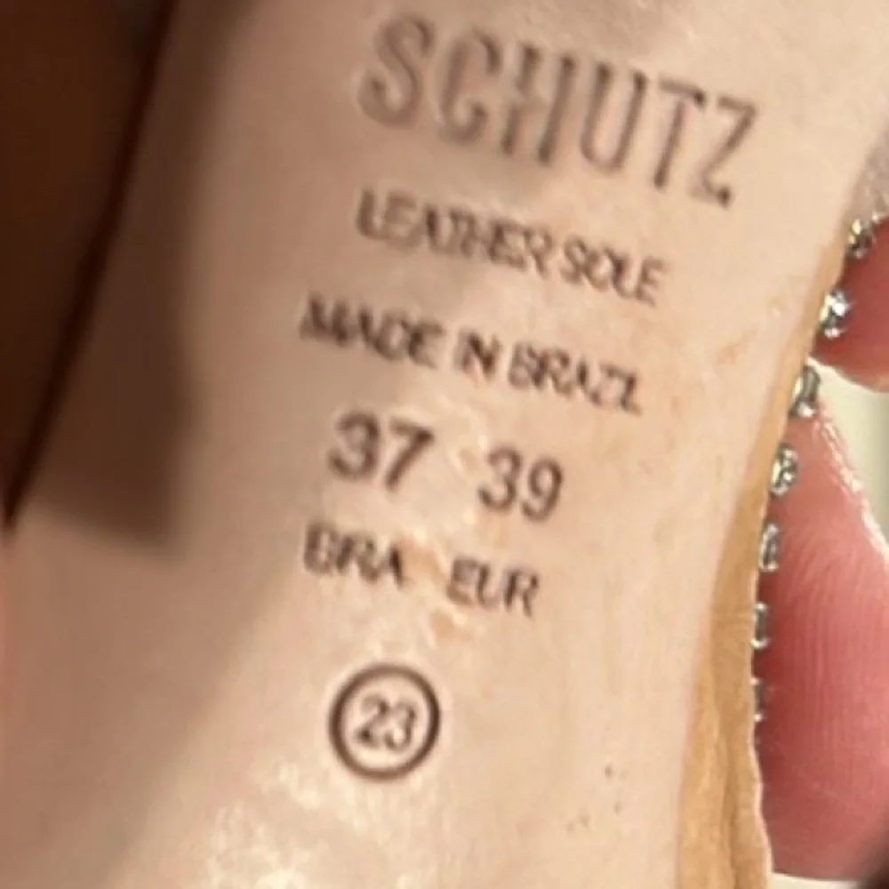 SCHUTZ RHEA SANDAL HONEY BEIGE CRYSTAL STRAPPY HEELS SHOES 8
